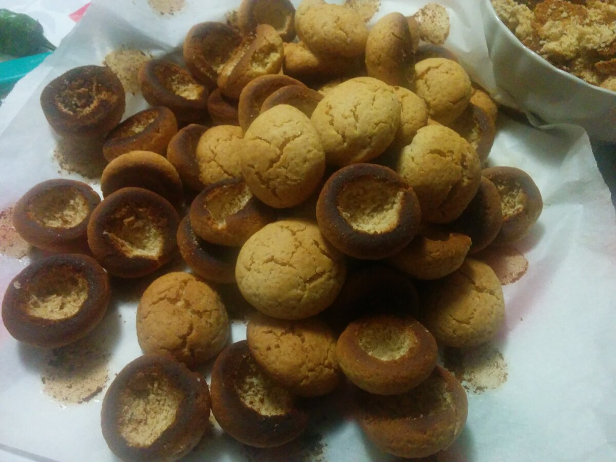 Издълбани меденки готови за пълнене